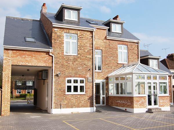 Devonshire Hotel Hornchurch Eksteriør billede