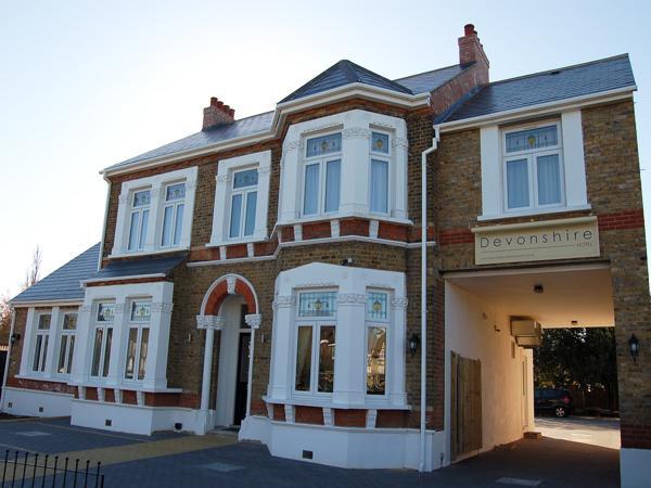 Devonshire Hotel Hornchurch Eksteriør billede
